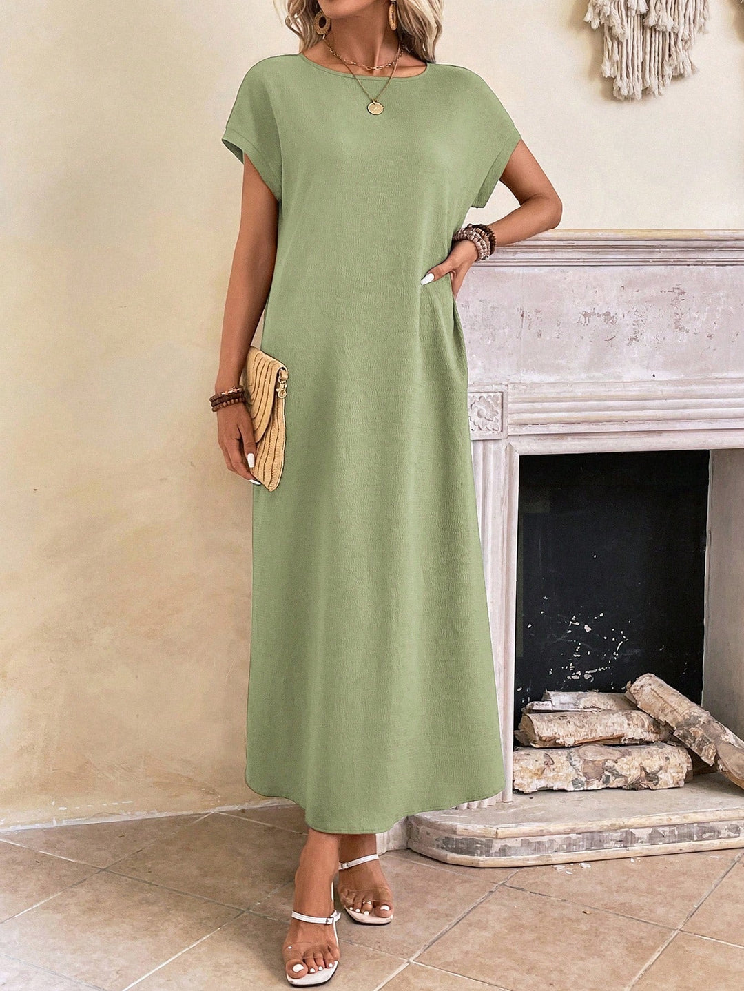 Stella | Midi Summer Dress with Round Neck and Side Slit
