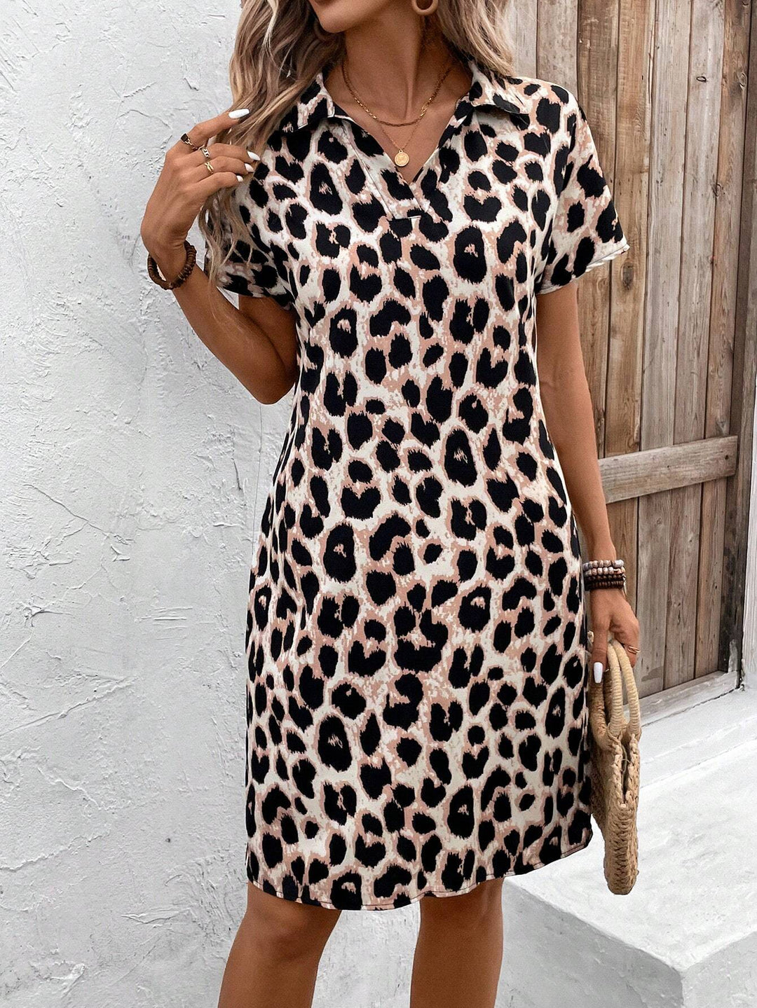 Faith | Mini Shirt Dress with Leopard Print and Short Sleeves