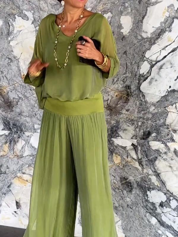 Edith | Two-Piece Set with V-Neck Top and Wide Leg Trousers