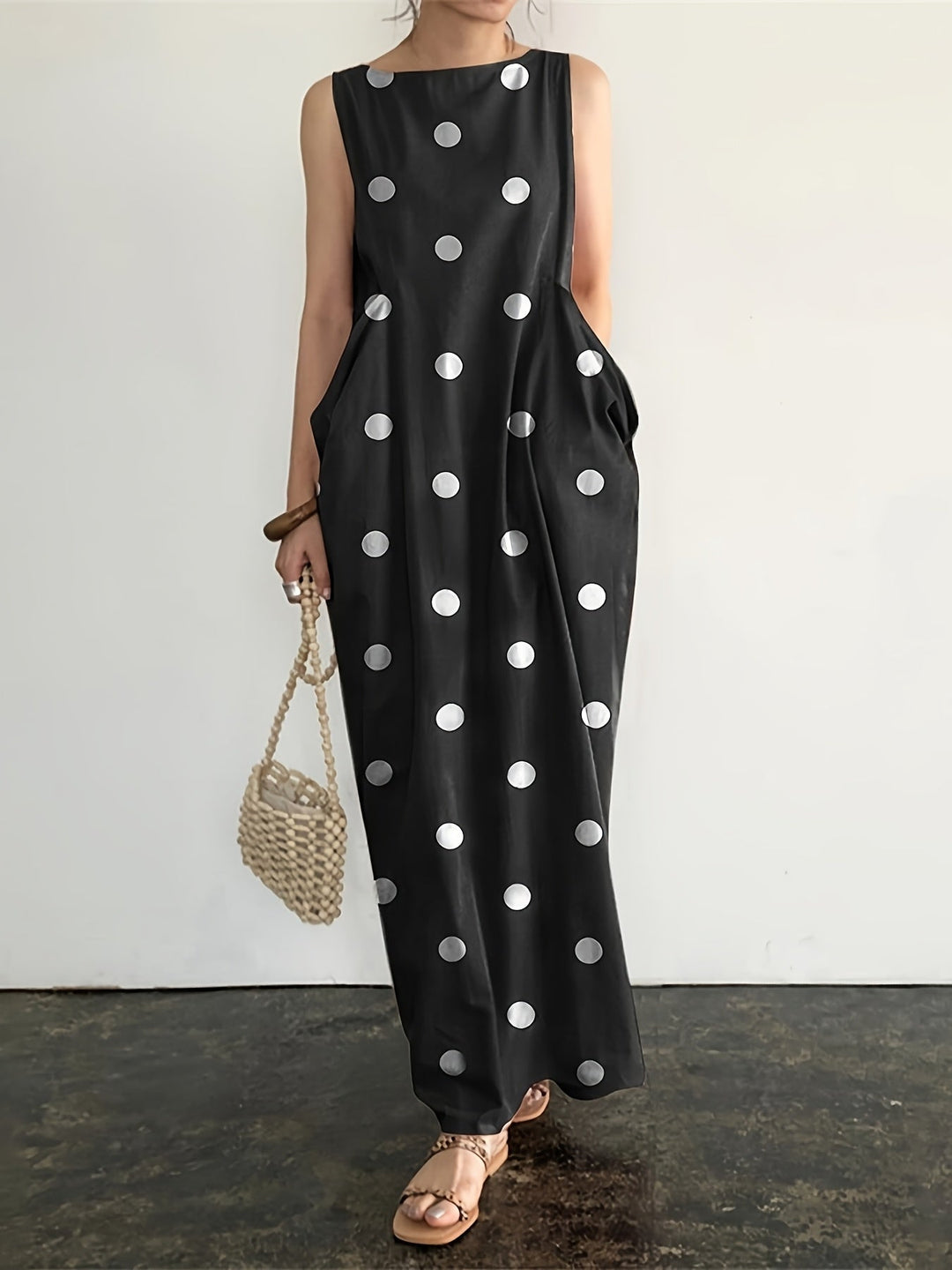 Harriet | Maxi Polka Dot Dress with Sleeveless Cut and Front Pockets