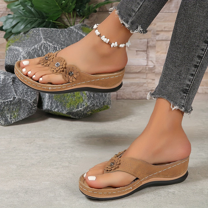 Pippa | Orthopedic Flip Flops with Floral Detail