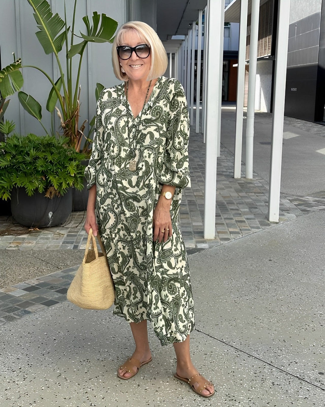 Thea | Midi Summer Dress with Paisley Print and V-Neck