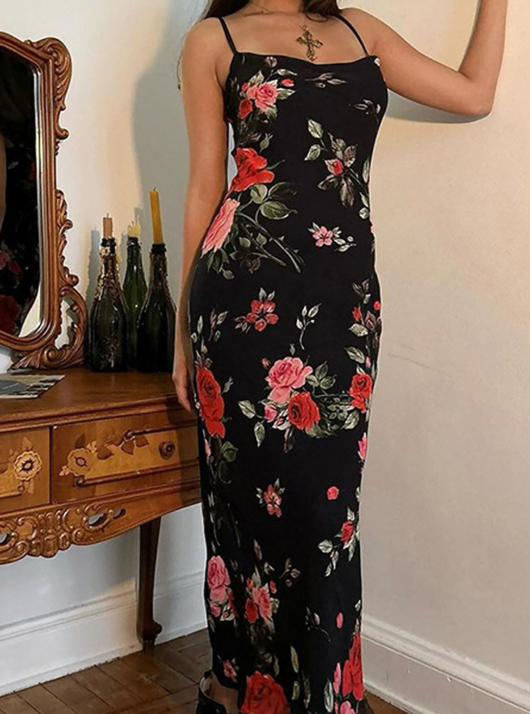 Linda | Maxi Summer Dress with Floral Print and Spaghetti Straps