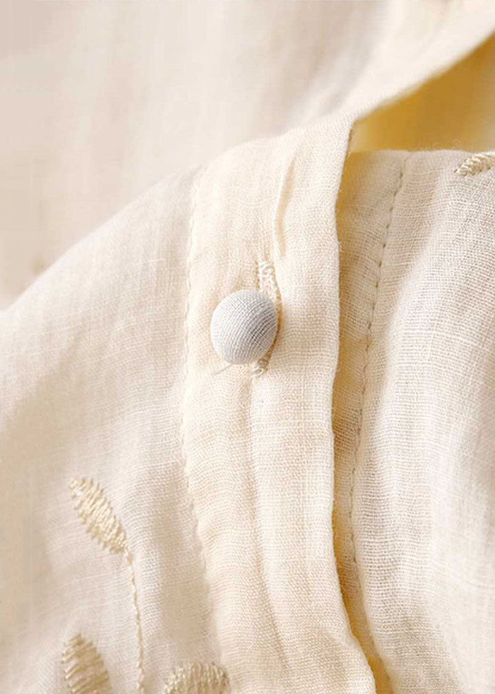 Mei | Embroidered Blouse with Mandarin Collar and Button Front
