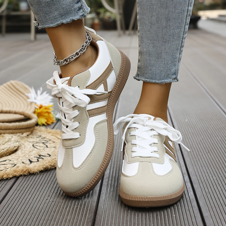 Kinley | Orthopedic Sneakers with Stripe Detail