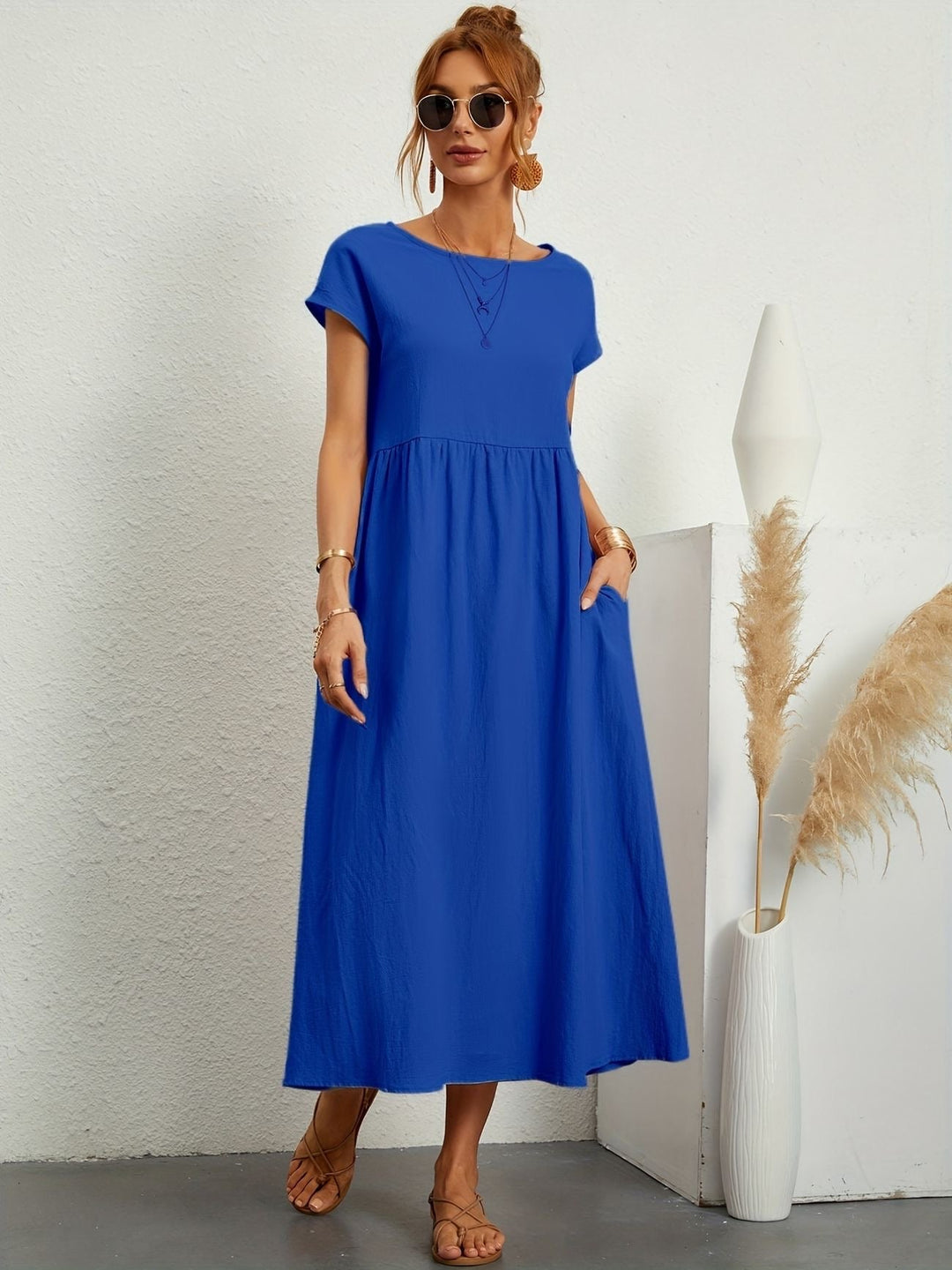 Magnolia | Midi Summer Dress with Round Neck and Pockets
