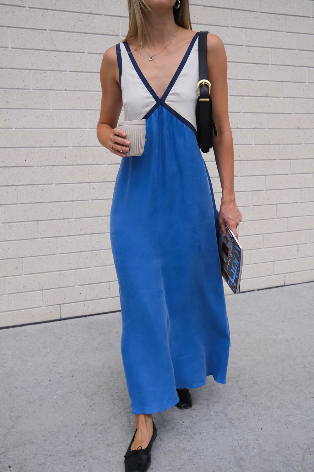 Sienna | Maxi Summer Dress with V-Neck and Contrast Trim