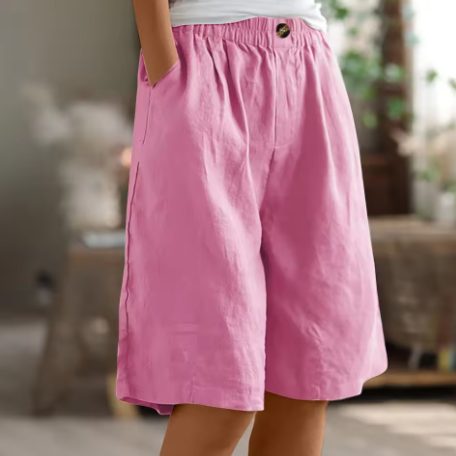 Bette | Knee Length Shorts with Elastic Waist and Side Pockets