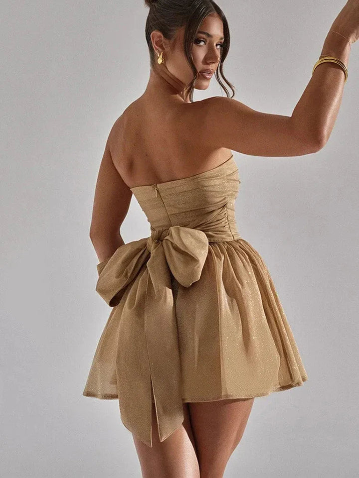 Isabelle | Mini Graduation Dress with Strapless Cut and Full Skirt