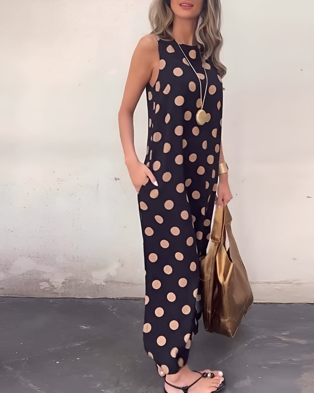 Wendy | Maxi Polka Dot Dress with Round Neck and Sleeveless Bodice