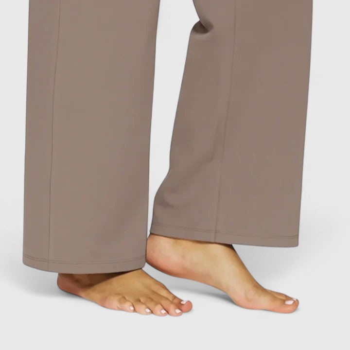 Gia | High Waist Wide-Leg Trousers with Plain Finish and Side Pockets