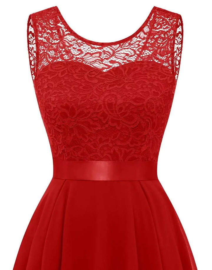Olivia |  Cocktail Dress with Round Neck and High-Low Hem