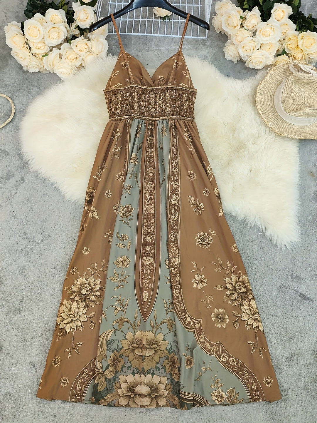 Nicole | Maxi Summer Dress with Boho Print and V-Neck