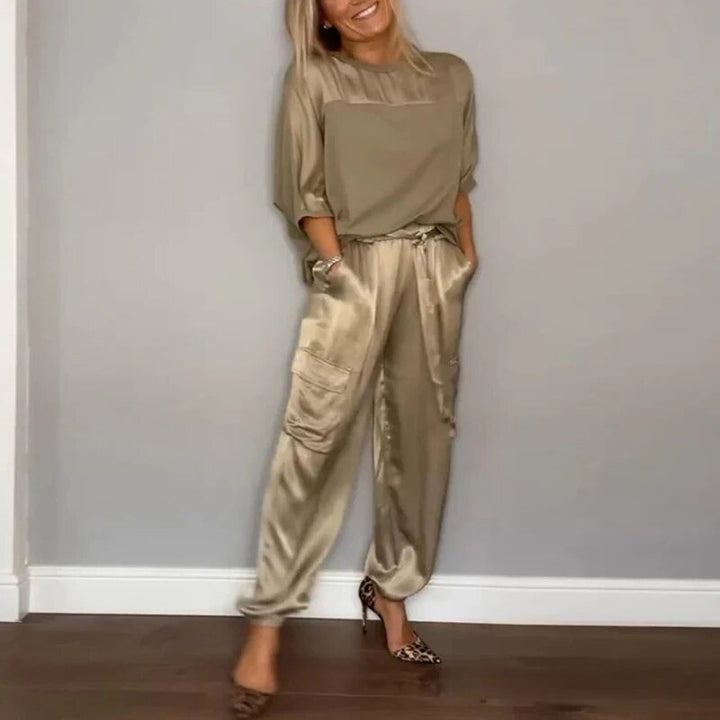 Sola | Two-Piece Set with Cargo Trousers and Boxy Top